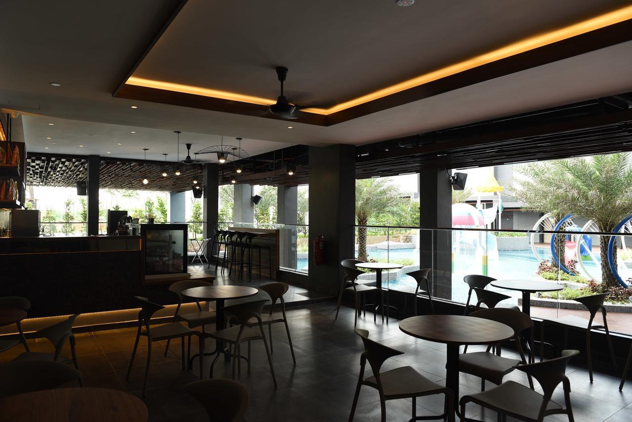 Vangohh Eminent Hotel & Spa Bukit Mertajam Extérieur photo