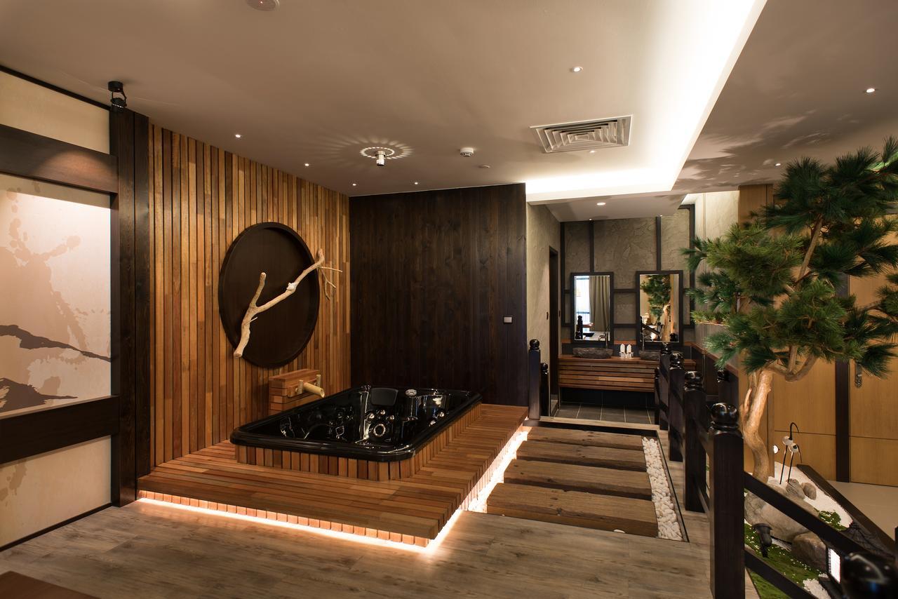 Vangohh Eminent Hotel & Spa Bukit Mertajam Extérieur photo