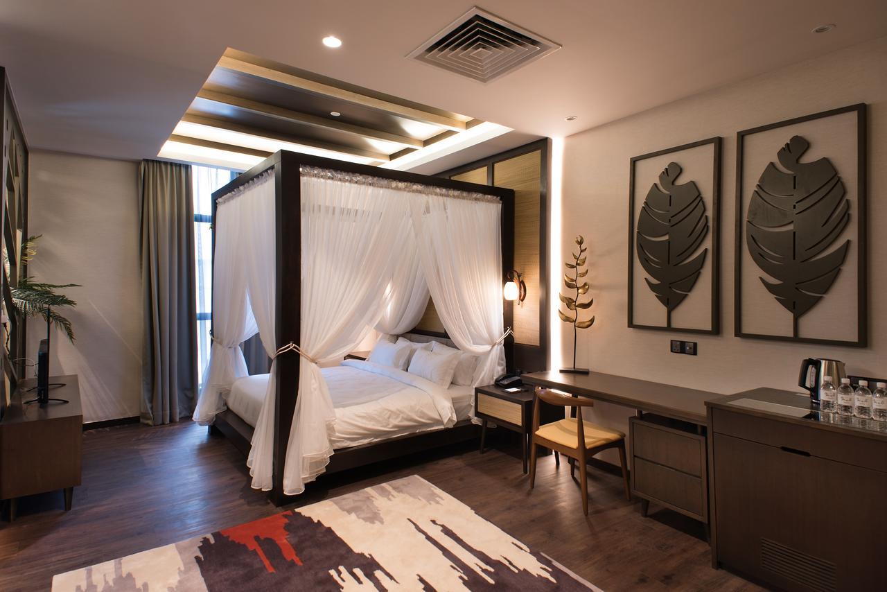 Vangohh Eminent Hotel & Spa Bukit Mertajam Extérieur photo