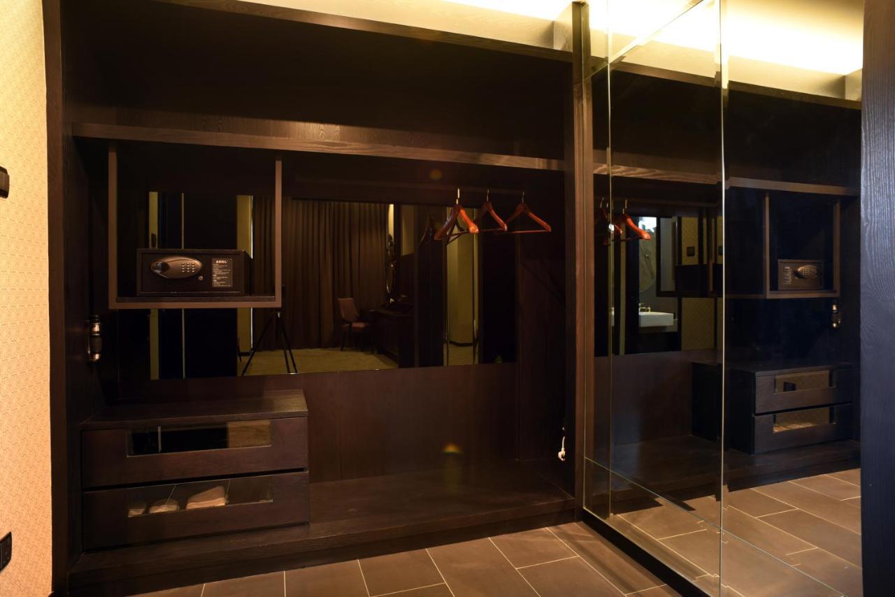 Vangohh Eminent Hotel & Spa Bukit Mertajam Extérieur photo